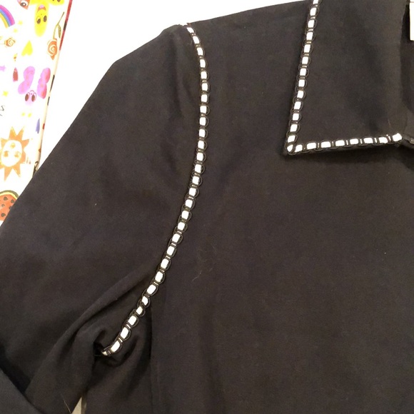 St. John Sport black zip jacket with white trim - Picture 4 of 8